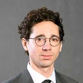 Alexander Apostolopoulos' headshot